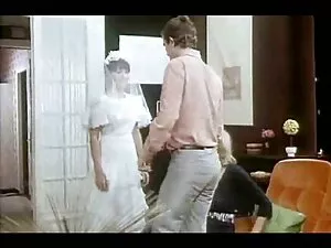 فیلم برداری از همسر  ...