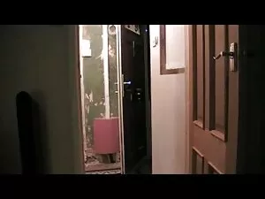 مدل نوجوان پیاده روی ...