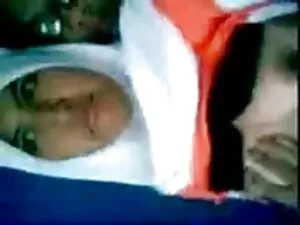پس از بازی کمی با جو ...