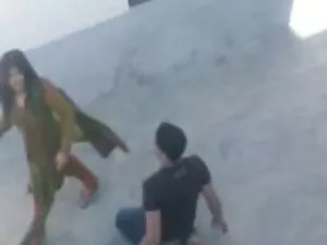 سگ ماده در زمان خامو ...